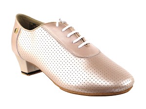 CD1122DB Pearl Leather with 1.5" Medium Heel in the photo 