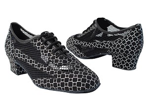 2009 42 Velvet_176 Black Mesh with 1.5" Medium Heel in the photo 