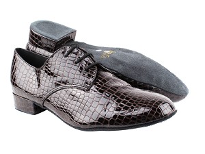 916103 262 Copper Crocodile Patent with 1" Heel in the photo 